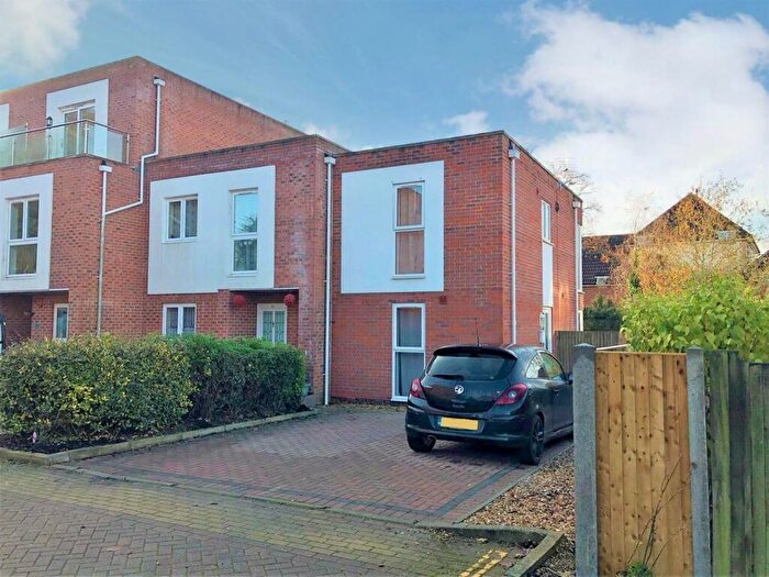 2 Bedroom End Of Terrace House To Rent In Holt Court, Southampton, SO19