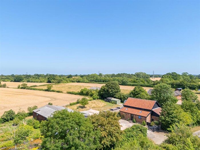 3 Bedroom Barn Conversion For Sale In Clarkes Lane, Ilketshall St. Andrew, Beccles, NR34