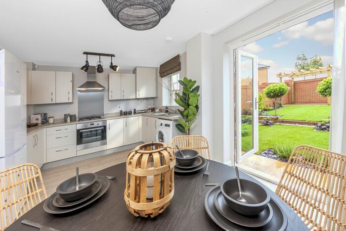 3 Bedroom End Of Terrace House For Sale In "Maidstone" At Ackholt Road, Aylesham, Canterbury, CT3