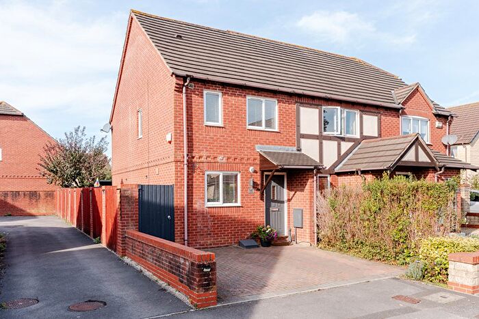 2 Bedroom End Of Terrace House For Sale In Dewfalls Drive, Bradley Stoke, Bristol, BS32