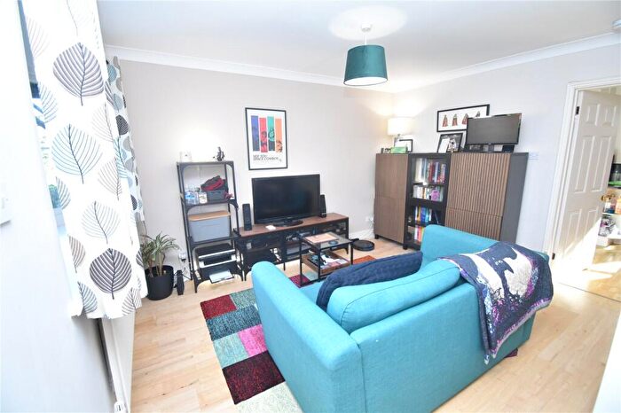 2 Bedroom End Of Terrace House To Rent In Smiths Farm Lane, Didcot, Oxfordshire, OX11