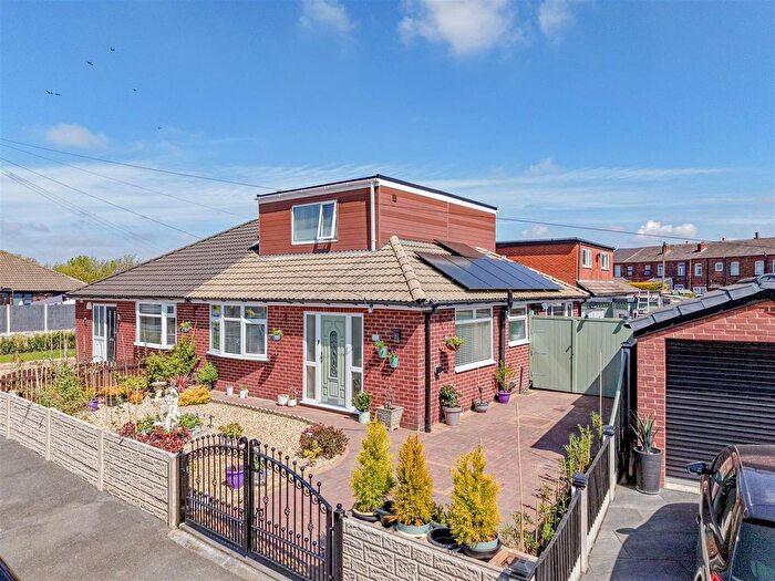 3 Bedroom Semi-detached Bungalow For Sale In Ashley Road, Hindley Green, Wigan, WN2
