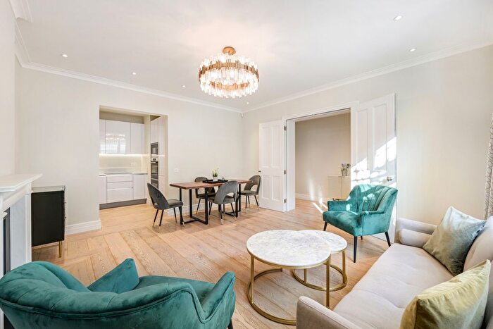 1 Bedroom Flat To Rent In Queens Gate, South Kensington, SW7