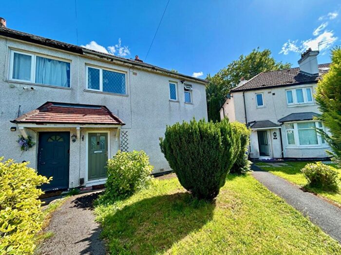 3 Bedroom Semi-Detached House For Sale In Southlea Road, Withington, M20