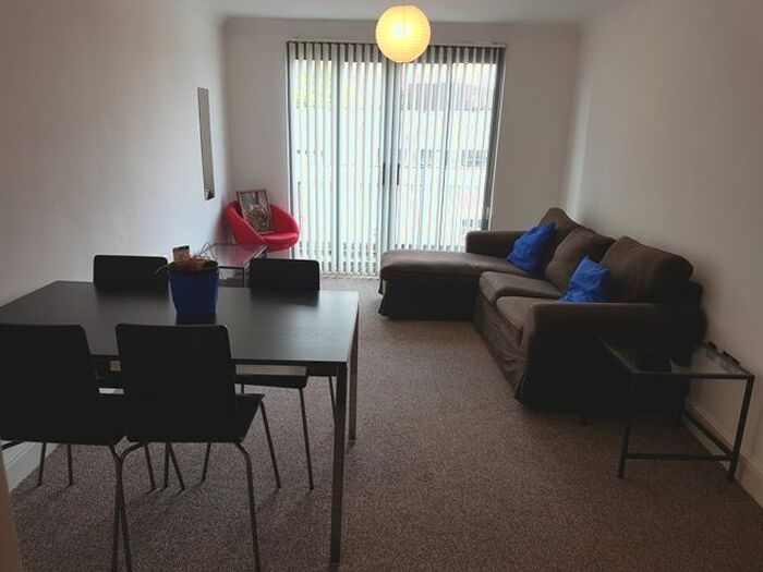 2 Bedroom Flat To Rent In Francis Road, Edgbaston, Birmingham, B16