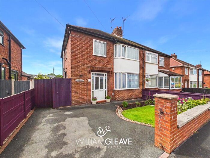 3 Bedroom Semi Detached House For Sale In Taliesin Avenue, Shotton, Deeside, Flintshire, CH5