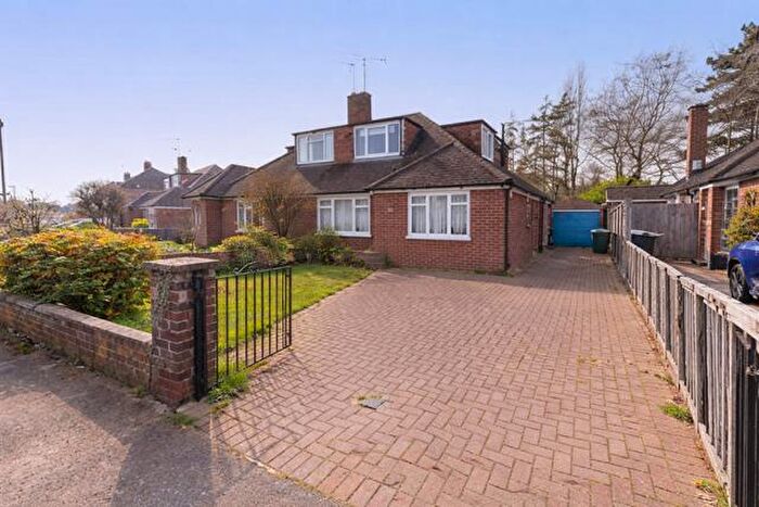 3 Bedroom Semi-Detached Bungalow For Sale In Farm Road, Maidenhead, SL6