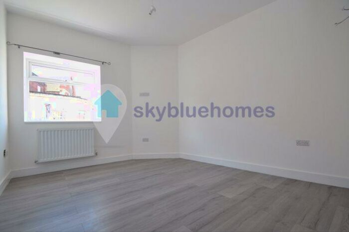 2 Bedroom Flat To Rent In Seagrave Road, Loughborough, LE12