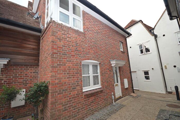 1 Bedroom Ground Maisonette To Rent In St. Thomas Court Belmore Lane, Lymington, Hampshire, SO41