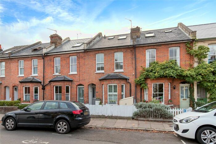 4 Bedroom Property To Rent In Oak Lane, Twickenham, TW1