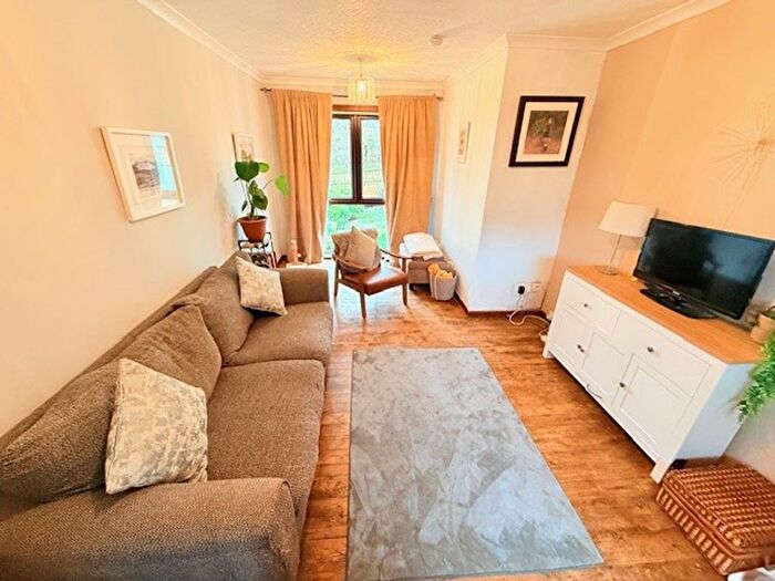2 Bedroom Terraced House For Sale In Ellon Park, Glenrothes, KY7