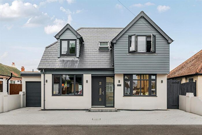 4 Bedroom Detached House For Sale In Central Avenue, Herne Bay, CT6