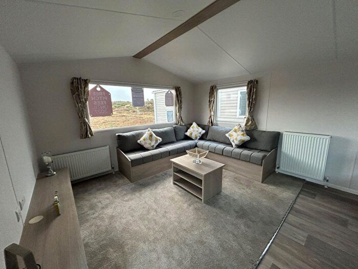 2 Bedroom Park Home For Sale In Seatown, Lossiemouth, IV31