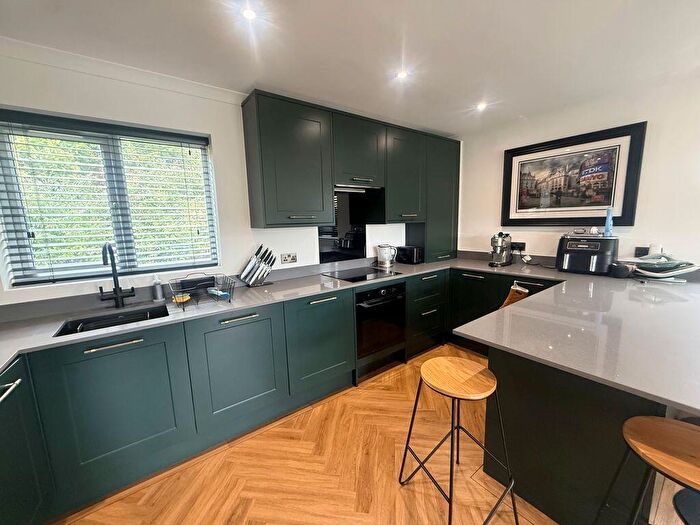 2 Bedroom Apartment To Rent In Southview Road, Warlingham, CR6