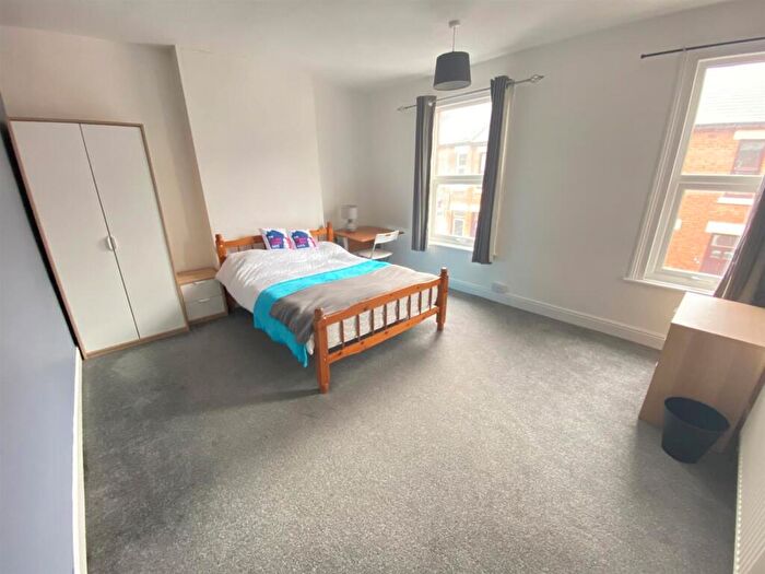 4 Bedroom Terraced House To Rent In Stanley Street, Derby, - Students /, DE22