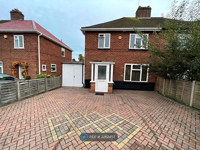3 Bedroom Semi-Detached House To Rent In Bedford Road, Ruislip, HA4