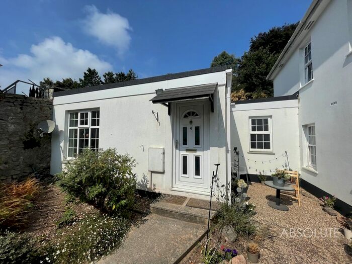 1 Bedroom Flat To Rent In Flat, Glenallon, Old Torwood Road, Torquay, Devon, TQ1