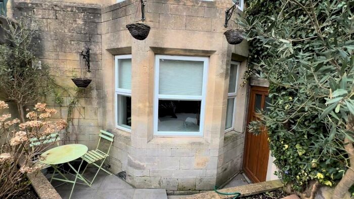 1 Bedroom Apartment To Rent In Devonshire Villas, Bath, BA2