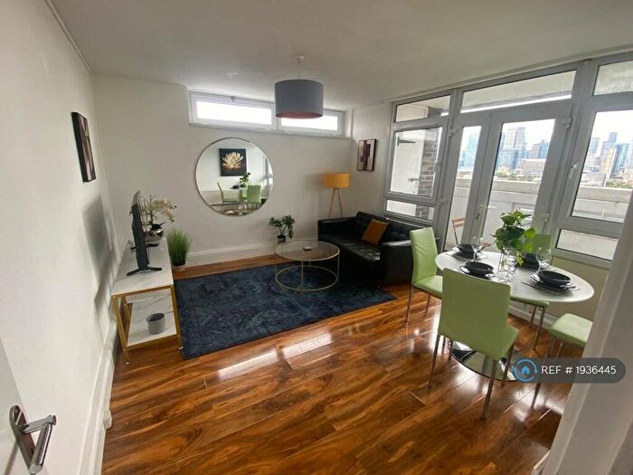 2 Bedroom Flat To Rent In Elmslie Point, London, E3