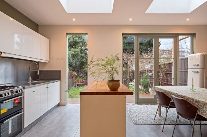 4 Bedroom Semi-Detached House To Rent In Bramston Road, Kensal Green, London, NW10
