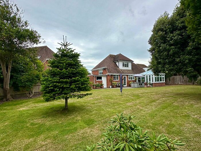 3 Bedroom Chalet For Sale In Elsted Road, Bexhill-On-Sea, TN39