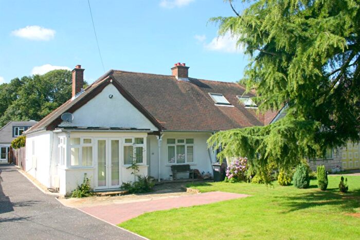 2 Bedroom Bungalow To Rent In Bedroom Semi Detached Bungalow In Warlingham, CR6