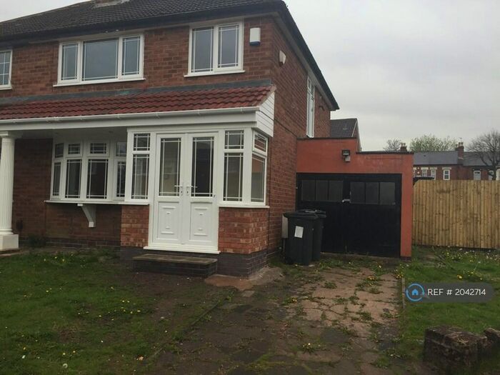 3 Bedroom Semi-Detached House To Rent In Friary Gardens, Birmingham, B21