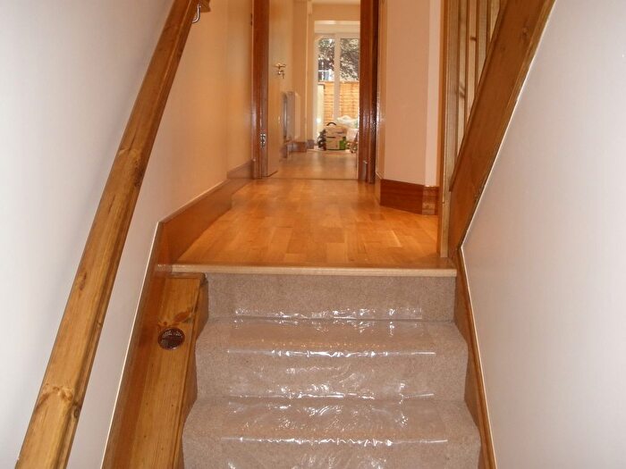 2 Bedroom Flat To Rent In Chatsworth Road, London, E5