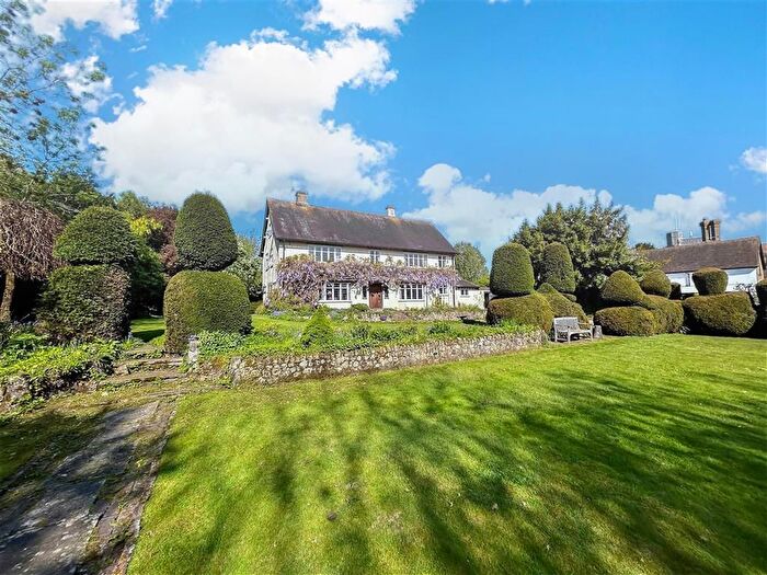 6 Bedroom Detached House For Sale In The Street, Hartlip, Sittingbourne, Kent, ME9