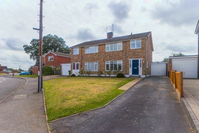 3 Bedroom Semi-Detached House To Rent In Godfrey Close, Radford Semele, Leamington Spa, Warwickshire, CV31