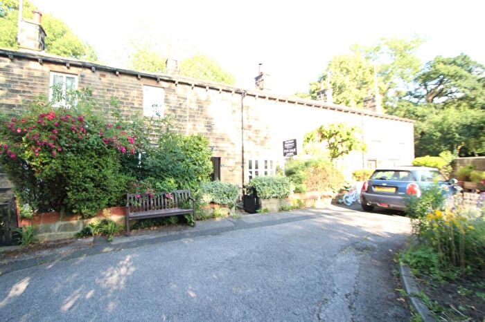 2 Bedroom House To Rent In Church Lane, Esholt, Shipley, West Yorkshire, Uk, BD17