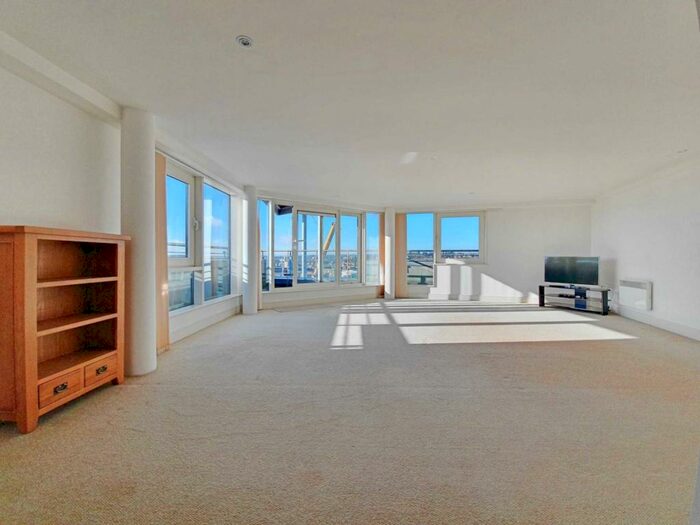 2 Bedroom Apartment To Rent In Orwell Quay, IP3