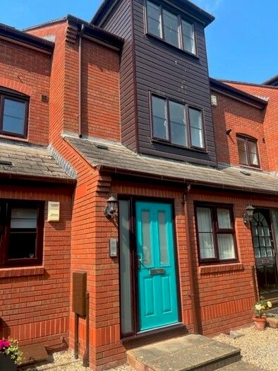 3 Bedroom Maisonette To Rent In Pitts Court, Old Mill Close, Exeter, EX2