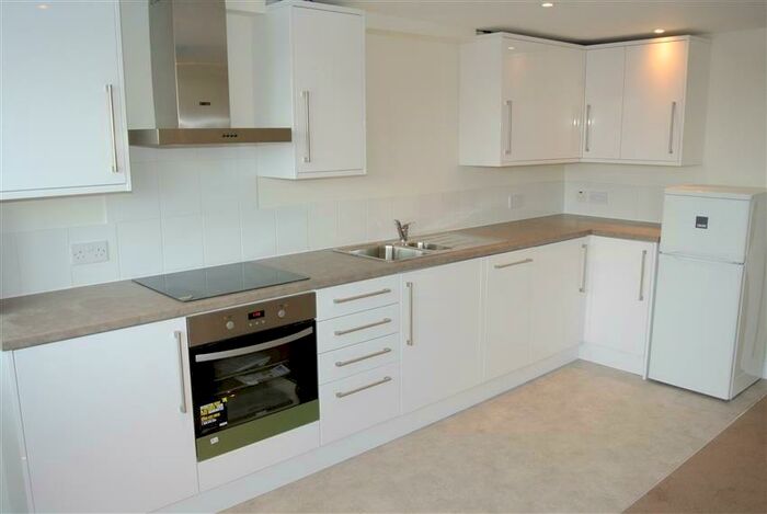 2 Bedroom Apartment To Rent In Addlestone, KT15
