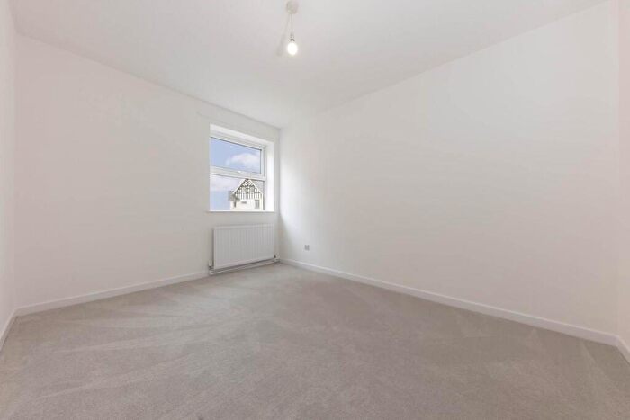 2 Bedroom Apartment For Sale In The Driftway, Sheringham, NR26