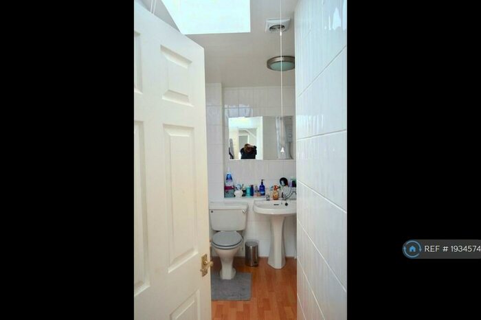1 Bedroom Maisonette To Rent In River Court, Lymington, SO41
