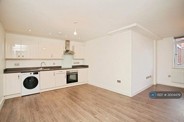 1 Bedroom Flat To Rent In Queens House, Coventry, CV1