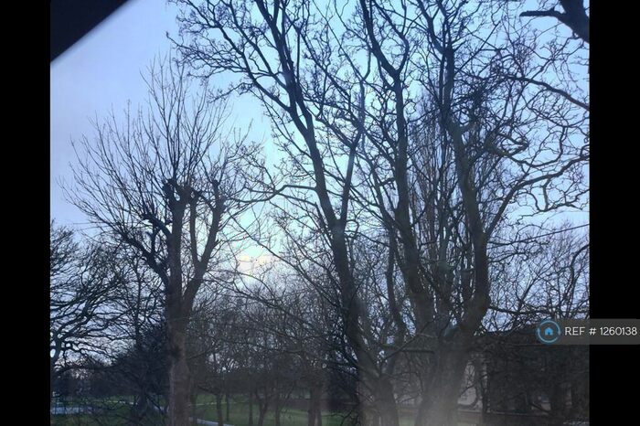 2 Bedroom Flat To Rent In Parkside, Wallasey, CH44