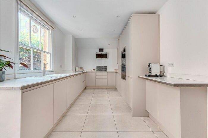 3 Bedroom Terraced House To Rent In Elsley Road, The Shaftesbury Estate, SW11