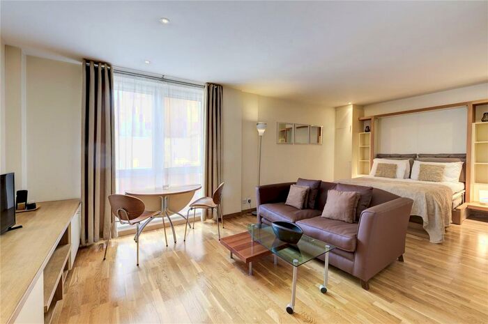 Property To Rent In Hosier Lane, West Smithfield, London, EC1A