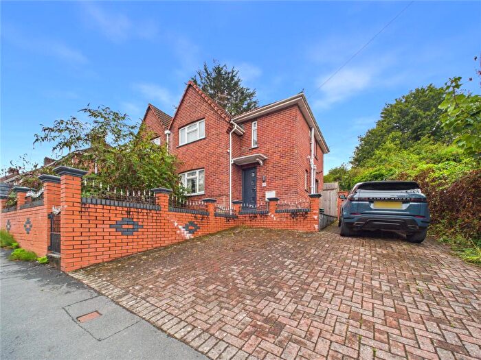 3 Bedroom Semi Detached House For Sale In Wedmore Vale, Bristol, BS3