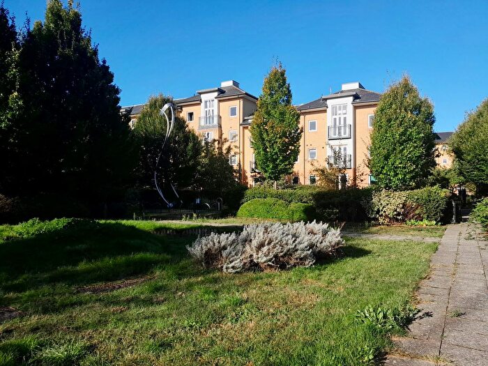 1 Bedroom Flat For Sale In Hampden Gardens, Cambridge, CB1