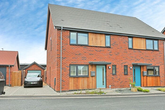3 Bedroom Semi-Detached House For Sale In Ploughman Road, Swaffham, PE37