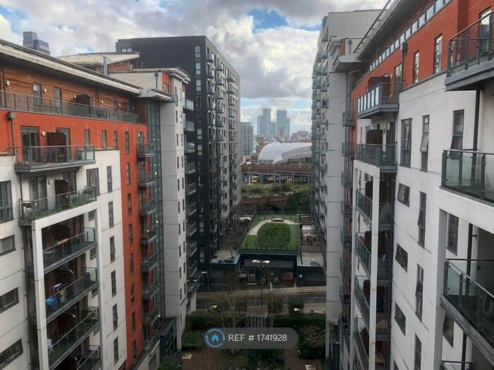 2 Bedroom Flat To Rent In Barton Place, Manchester, M4