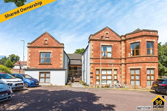2 Bedroom Flat For Sale In Sandal Hall, Wakefield, WF2