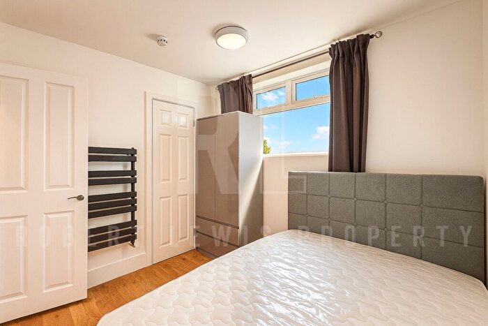 1 Bedroom Flat To Rent In Great North Way, London, NW4
