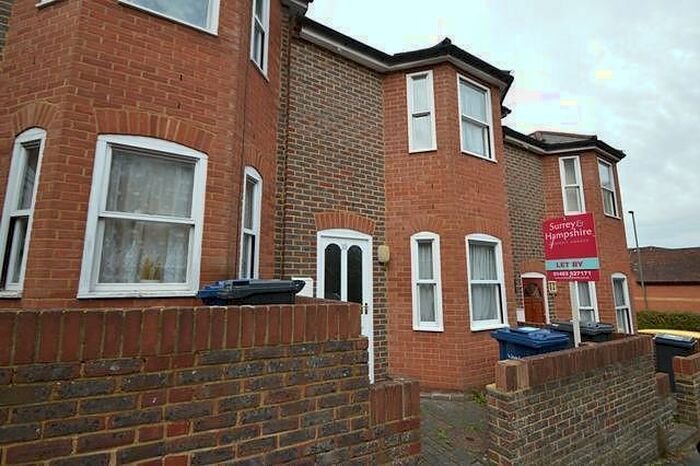 1 Bedroom House To Rent In Bedroom Terraced House In Godalming, GU7