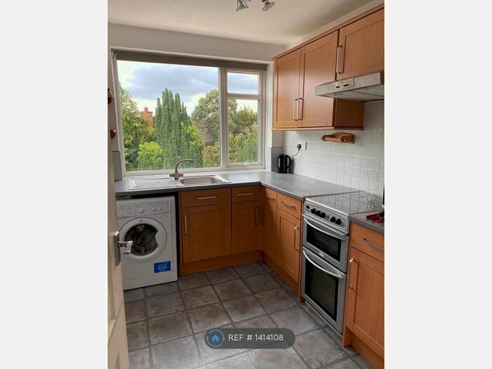 1 Bedroom Flat To Rent In Braids Court, Leicester, LE2