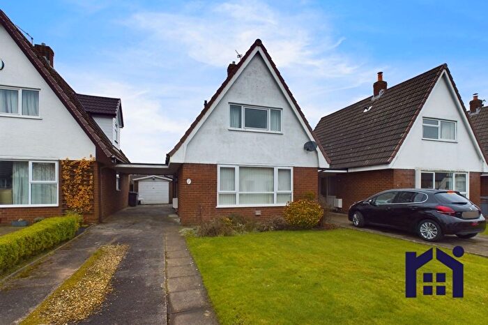 2 Bedroom Detached House For Sale In Oldfield, Little Hoole, PR4