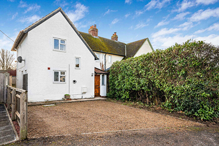 3 Bedroom Semi Detached House For Sale In Cross Road, Cholsey, OX10